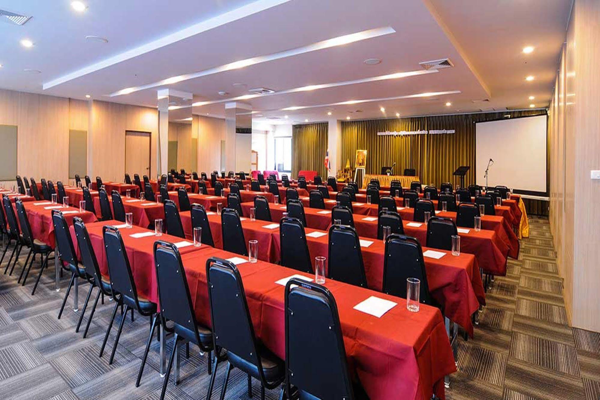 Leosor Hotel Nakhon Ratchasima Luaran gambar