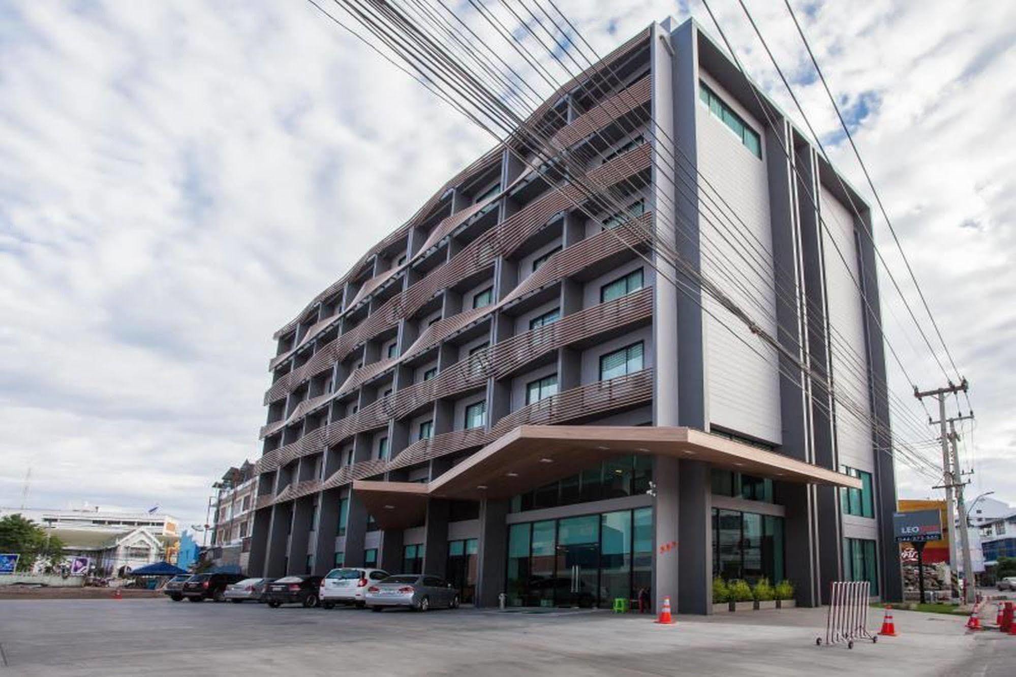Leosor Hotel Nakhon Ratchasima Luaran gambar